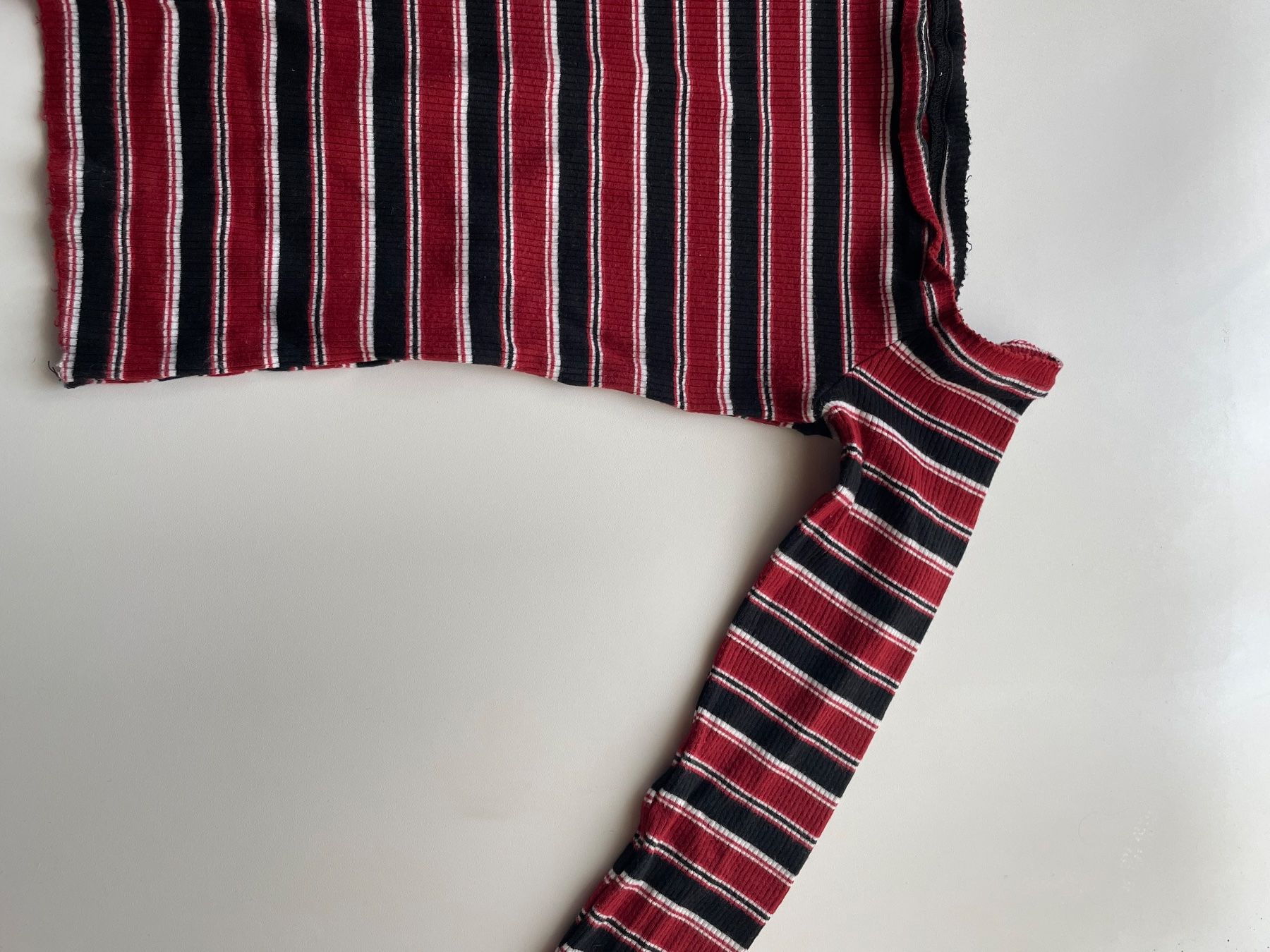 Pullover & Sweatshirts: Gestreifleter Pullover – Gebraucht aus Hägglingen von _Mel4nie_