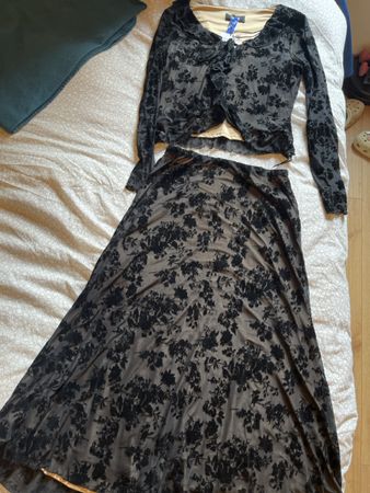 Two piece set
