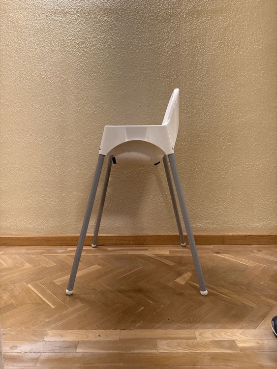 Used Baby Highchair, White, Adjustable Height 2