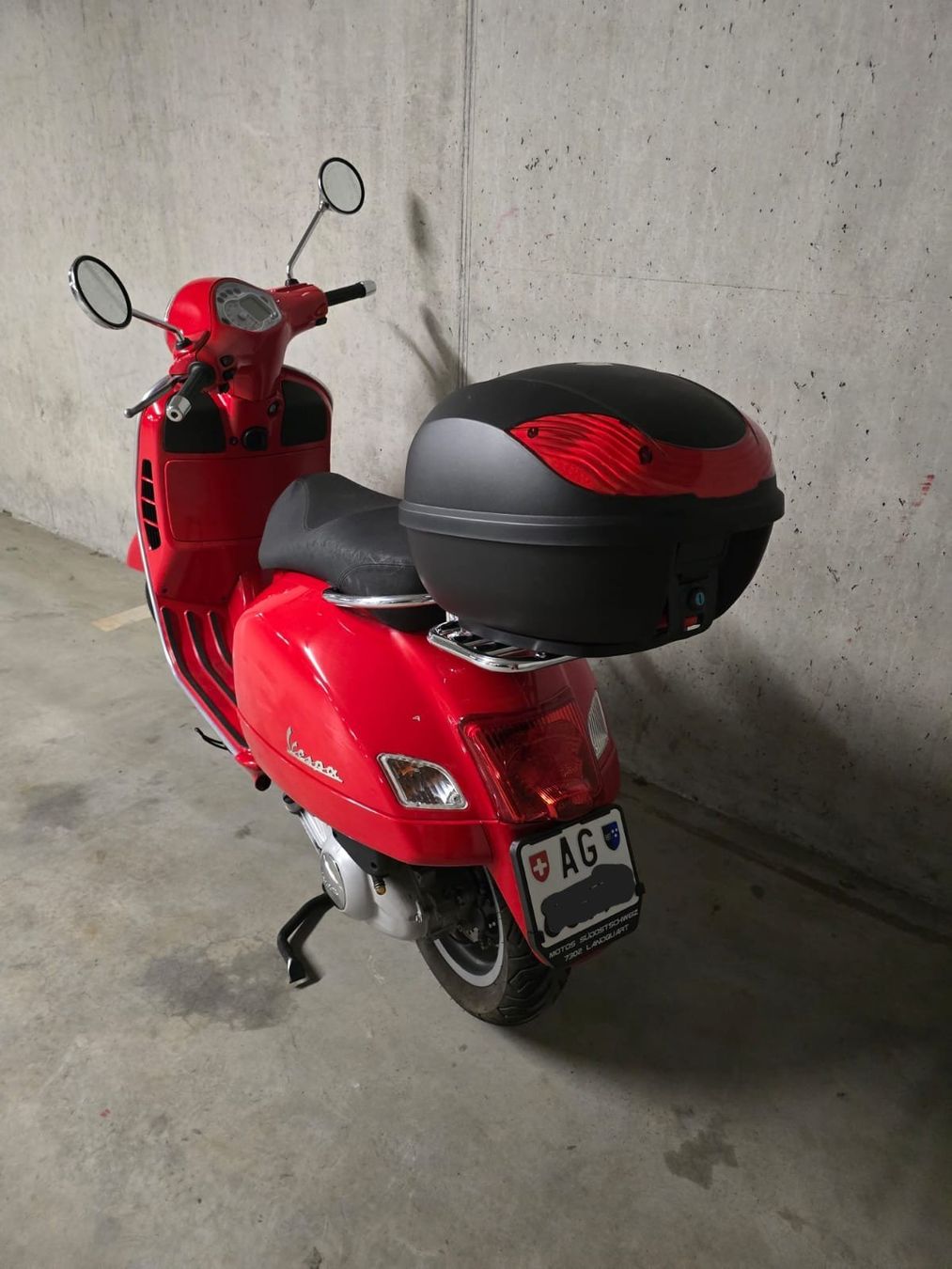 Vespa Topcase: Topcase Vespa wenig gebraucht – Usato da Stein AG venduto da Papageno_3 1