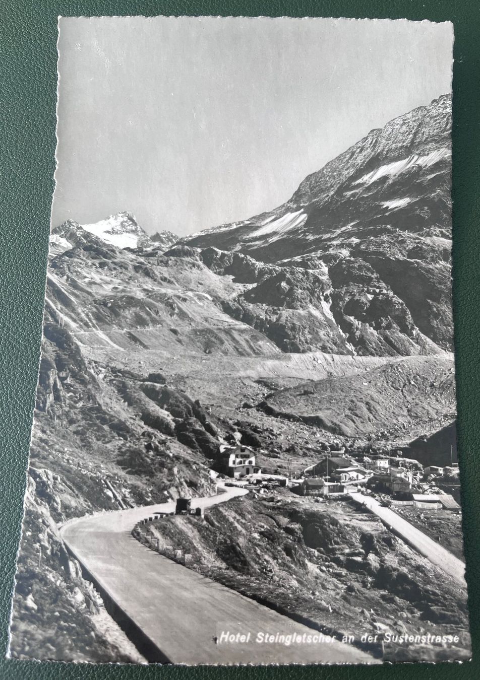 Cartoline postali: AK Hotel Steingletscher an der Sustenstrasse – Usato da Biberist venduto da Edelfloh