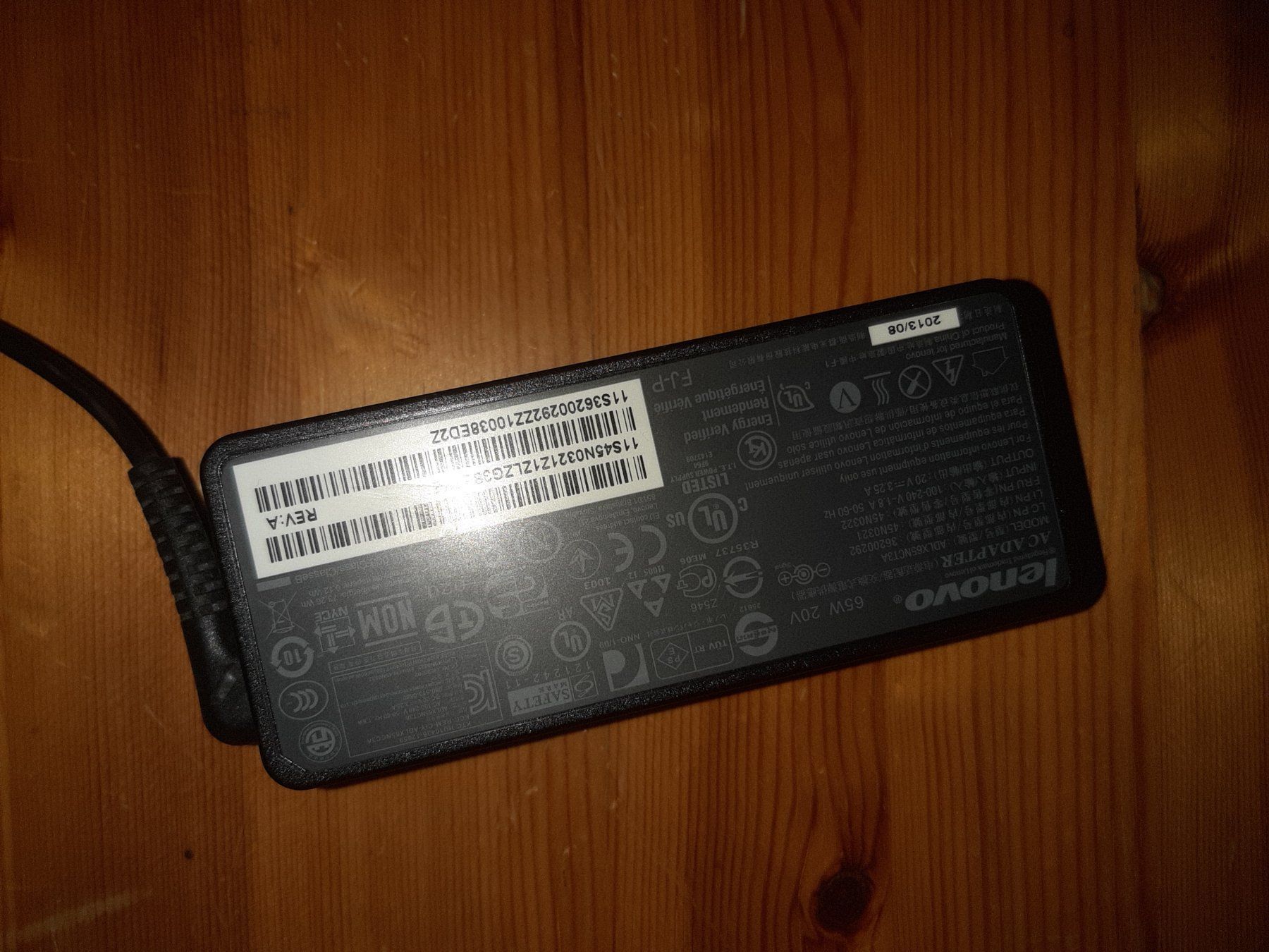 Lenovo Chargeur: Lenovo Ladekabel 20V--3.25A – D'occasion à zürich par R-N-J 1