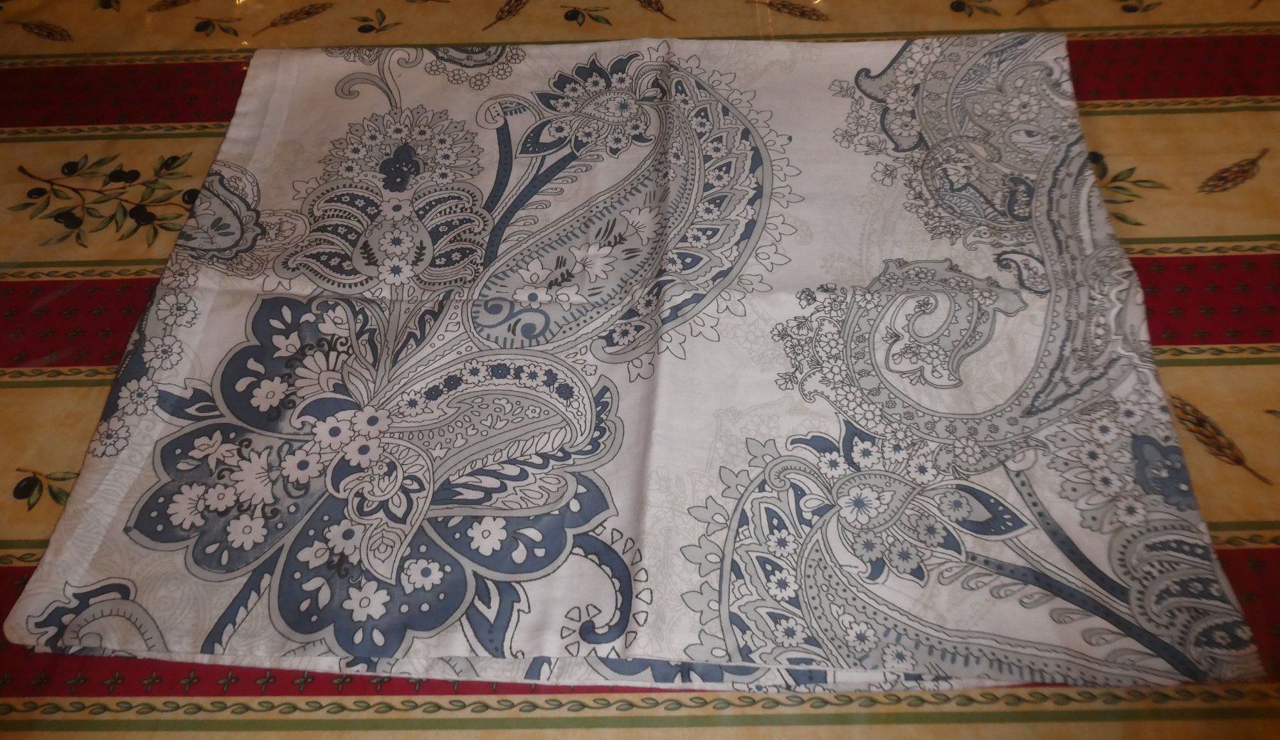 Biancheria da letto: Housse de duvet et coussin décorative - - NEUF! – Nuovo e nell'imballaggio originale da Troistorrents venduto da Marion70 3