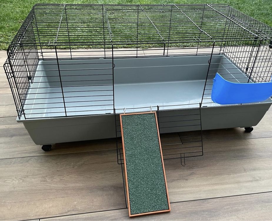 Dreieckige Stall-Abdeckung Für Kaninchen & Meerschweinchen - Wasserdicht & Windfest (147x52x86 Cm)