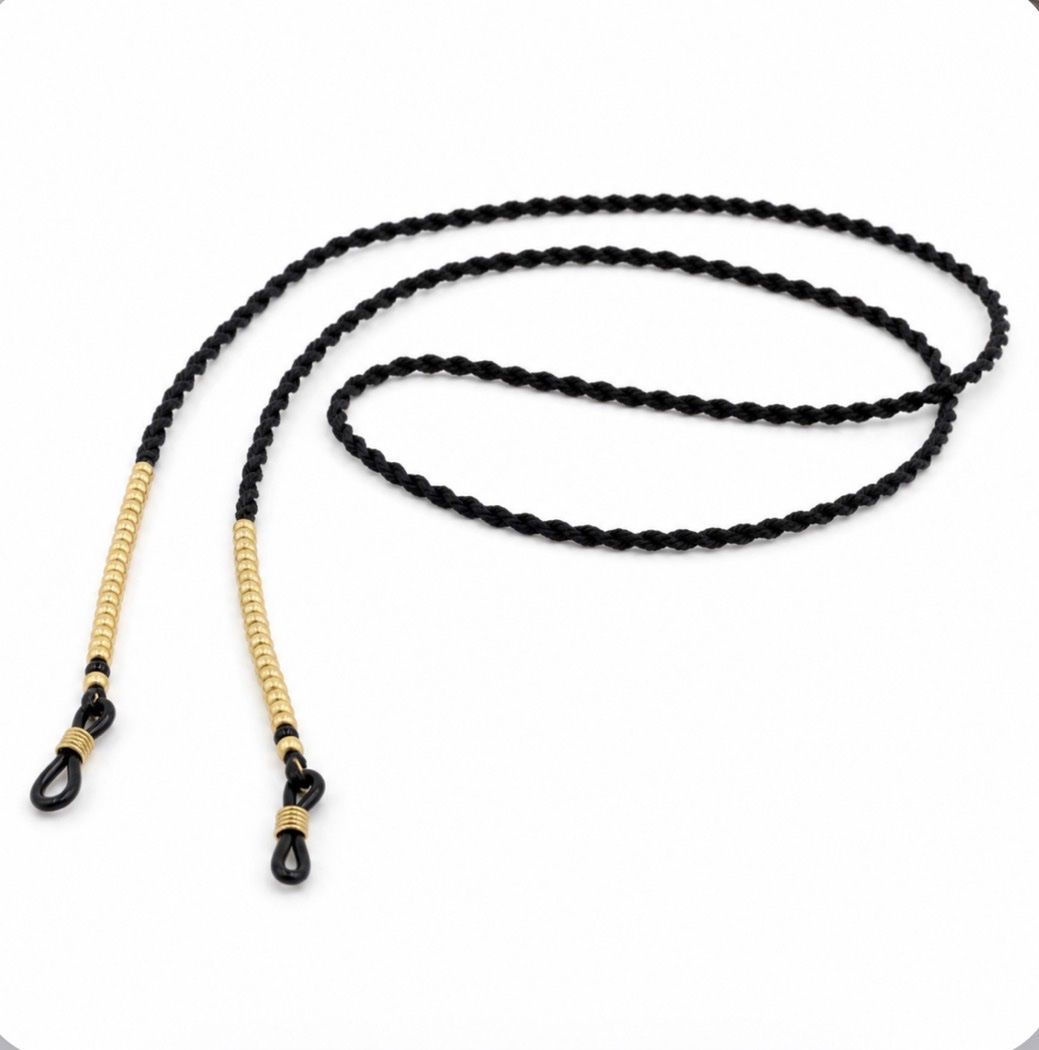 Catenine: Brillenkette Makramee Handmade – Nuovo (secondo la descrizione) da St. Niklaus VS venduto da loumonrohandmade
