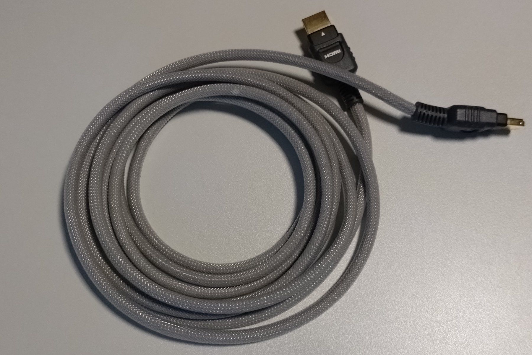 Logitech Câbles: HDMI Kabel Logitech – D'occasion à Kreuzlingen par Karakan2412