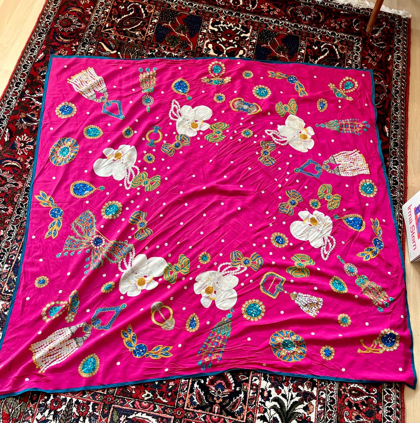 Cartier Foulard & Sciarpe: Foulard von Must de Cartier, Seide – Usato da Biel/Bienne venduto da Girasole232