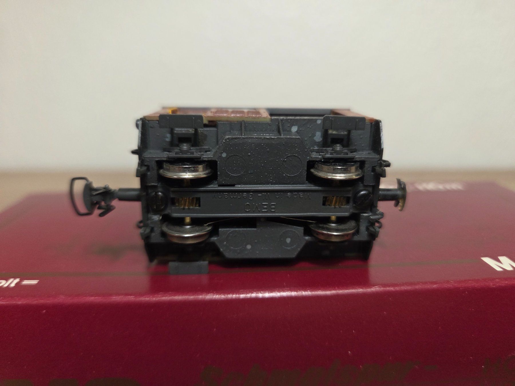 Bemo Modellini di ferrovie: Bemo 1274 191 Rangiertraktor Tm 2/2 RhB H0m – Usato da St-Aubin-Sauges venduto da Lo_Go 4