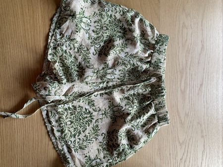 Shorts SHEIN imprimé floral vert blanc taille S