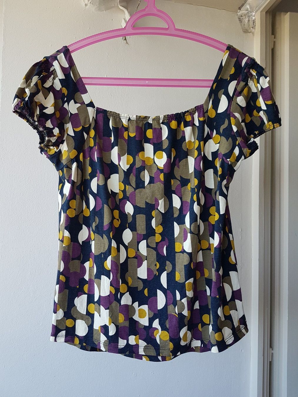 Next T-shirt: T-shirt Next – Usato da Châtelaine venduto da kbabs 1