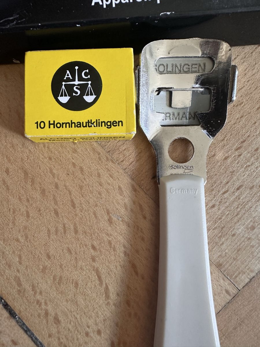 Pedicure: Hornhauthobel NEU! – Nuovo (secondo la descrizione) da Zürich venduto da chayen 1