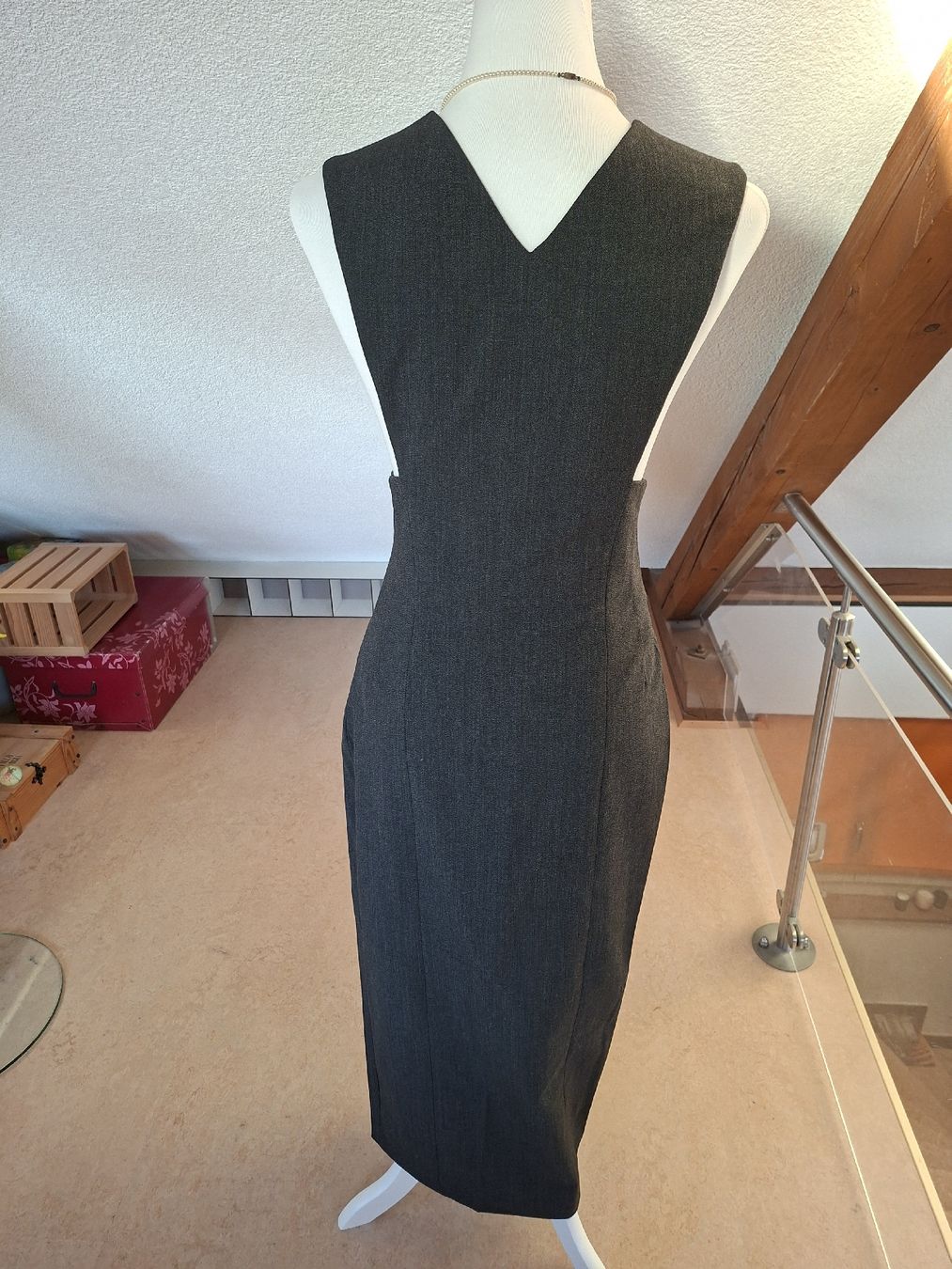 Vestiti: Hirsch Stretch Kleid, Bleistiftrock, Grau, ca. Grösse 36/38 – Usato da Klingnau venduto da vollmond36 2
