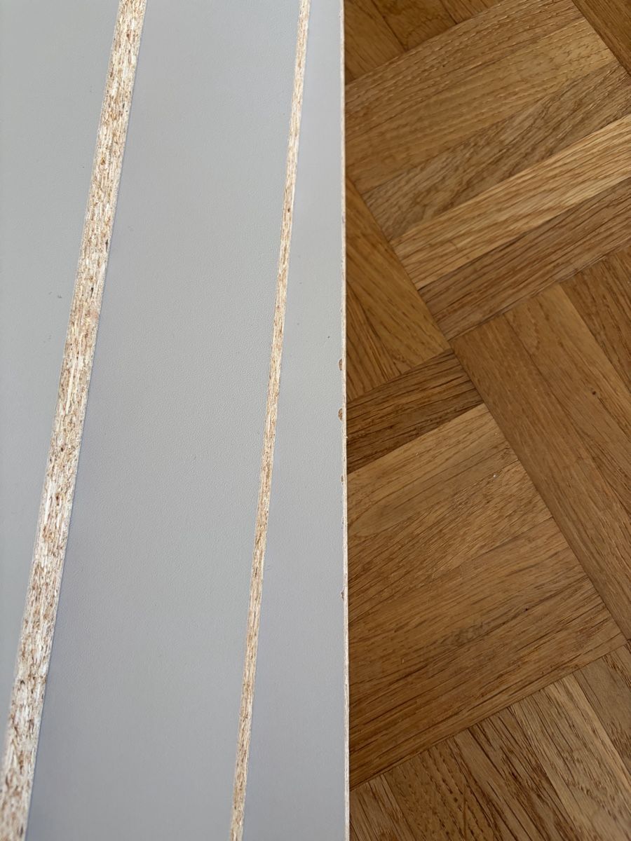 Articles en bois: Pressspann-Platten beschichtet grau – D'occasion à Oberentfelden par mir_y2yj 2