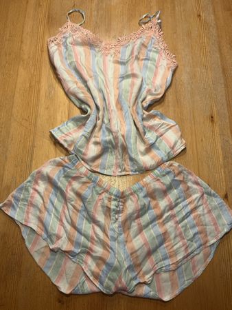 Damen Pyjama Top und Short Grösse M gestreift rosa