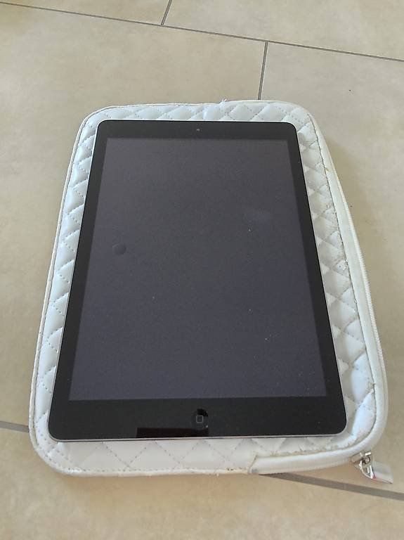 Apple Tablet PC: Ipad Air 1 – Usato da Rickenbach b. Wil venduto da Kth_v8