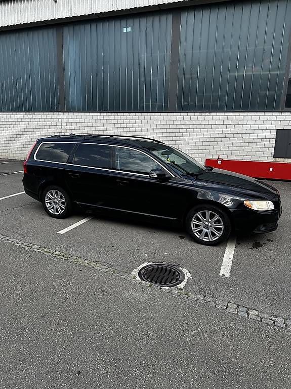 Autos: V70 D5 Awd – Gebraucht aus St.Gallen von Seitenbacher-