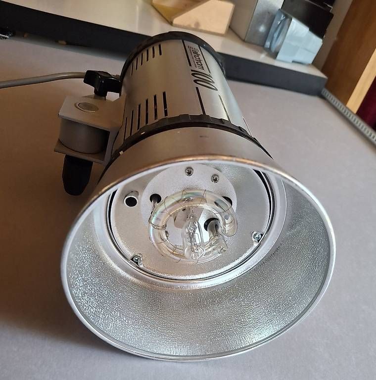 Elinchrom Blitze: Elinchrom 100 Studioblitz Monoblock Schweiz – Gebraucht aus Rüti ZH von Liliane_market 5
