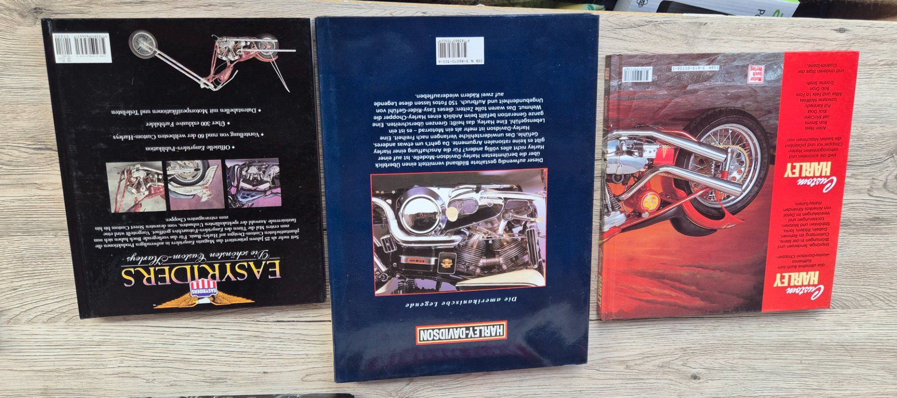 Libri: 6 grosse bebilderte Bücher über Harley Davidson – Usato da Neerach venduto da SilliS 2