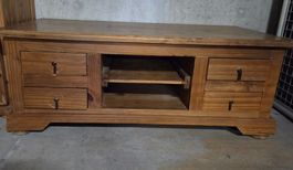 Rustikaler TV-Schrank aus Massivholz, Vintage-Look top!