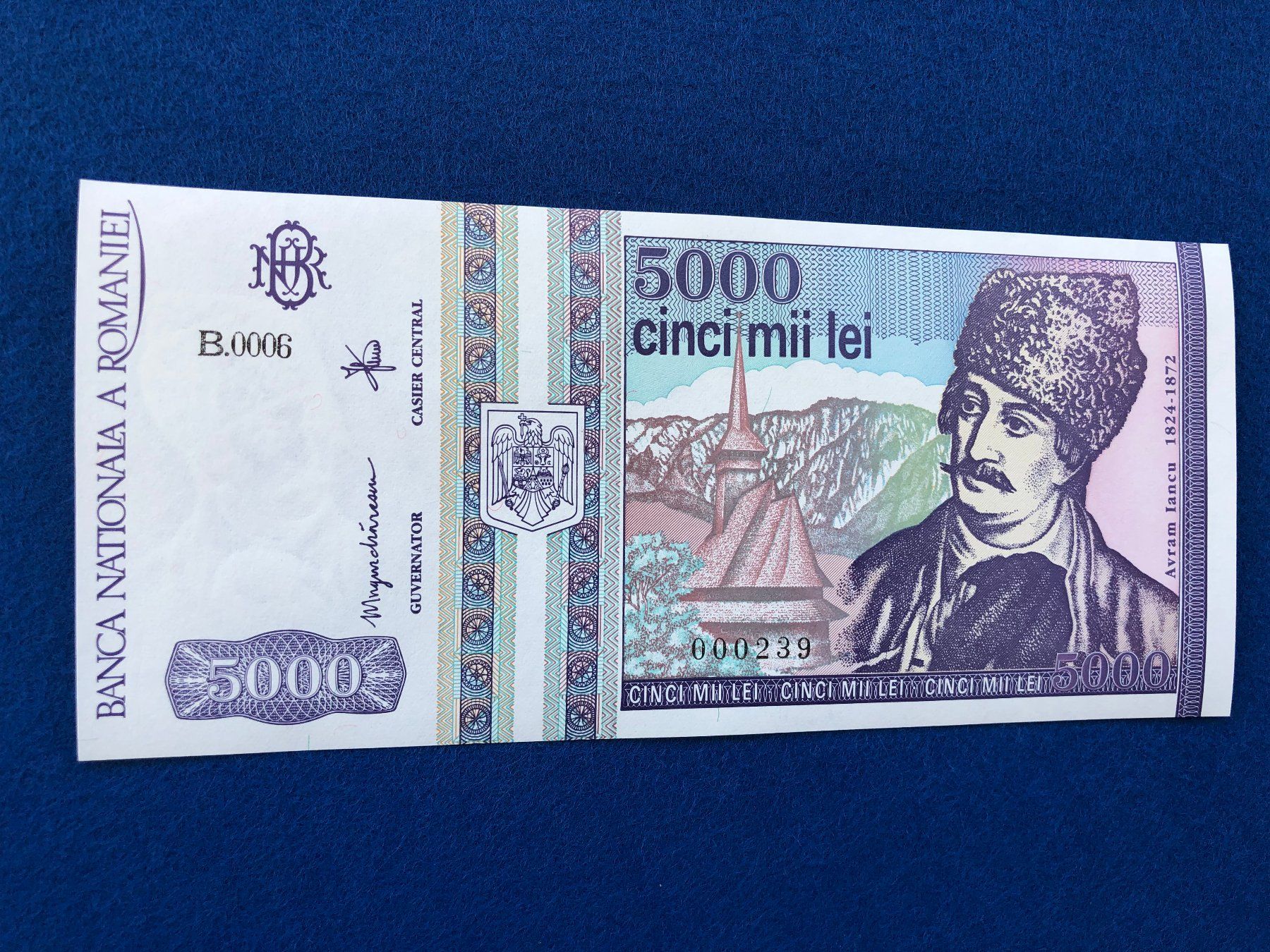 Banconote: *** Note Nr. 239 *** Romania - Rumänien - 5000 Lei UNC – Nuovo e nell'imballaggio originale da Pfäffikon SZ venduto da Sieben77 1