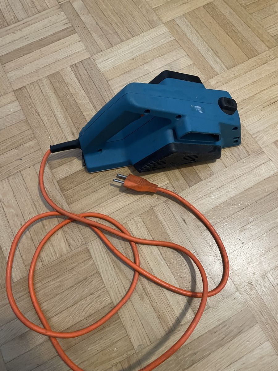 Tutte le macchine: Black Decker Elektrohobel Handhobel DN-710/D1 – Usato da St. Gallen venduto da besi97 5