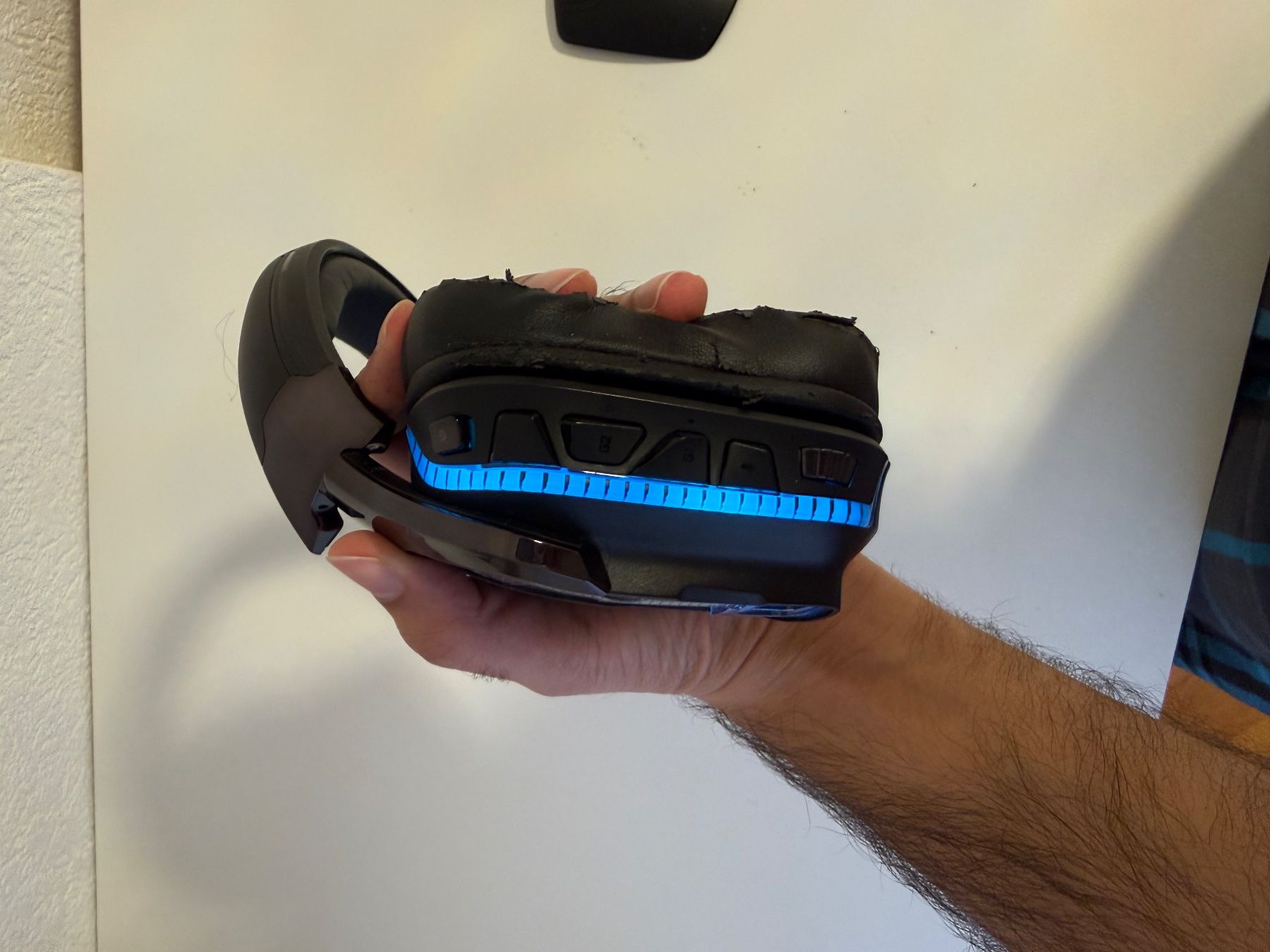 Logitech Kopfhörer: Logitech G935 Wireless Gaming Headset Like New – Defekt aus Genève von ali_5msd 6