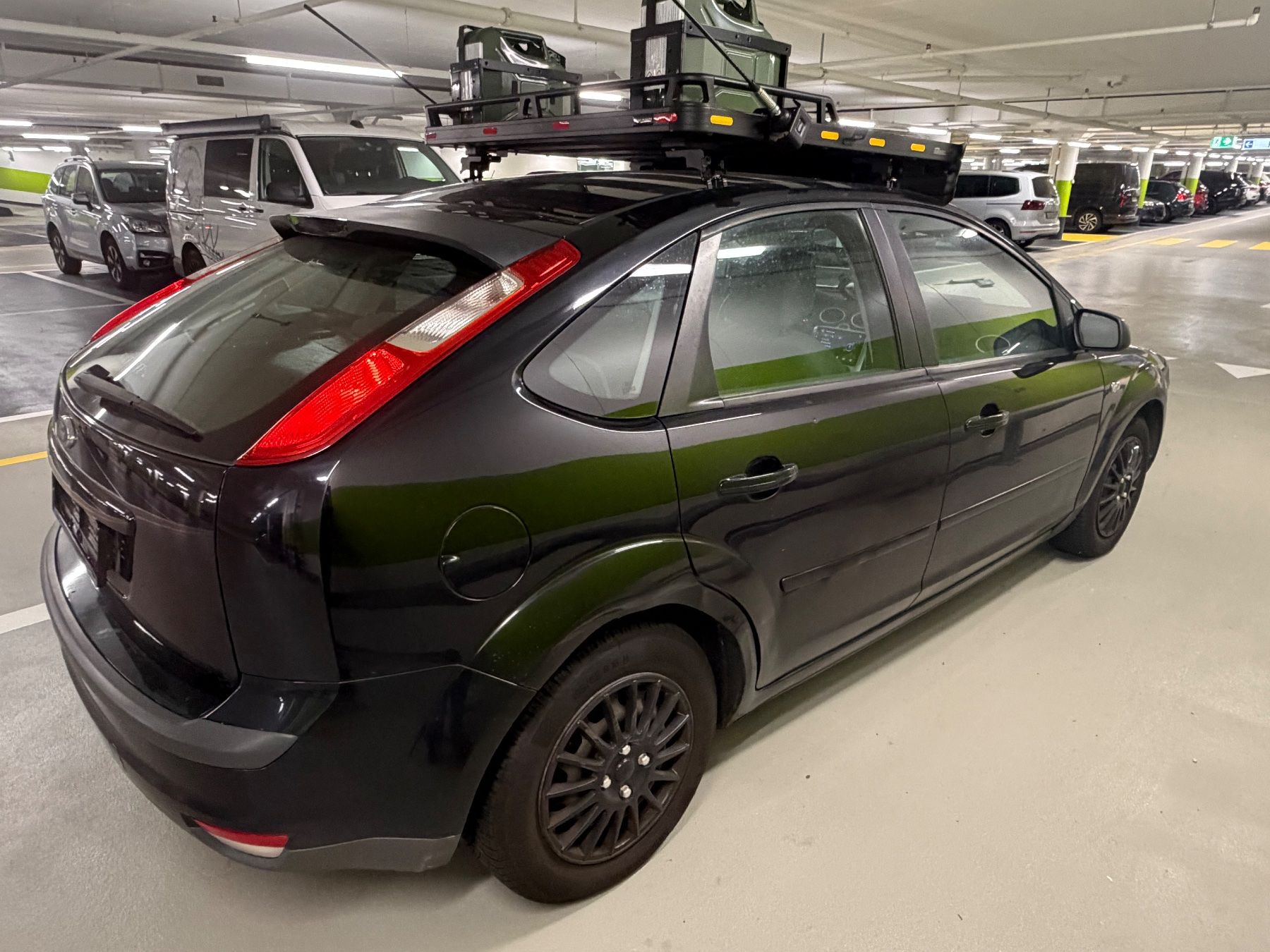 Ford Automobili: Ford Focus 1.6 16V Schwarz – Usato da Wängi venduto da TimoTG97 3