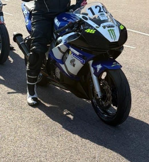 Piste: Moto r6 piste – Usato da Courgenay venduto da emi_2knw
