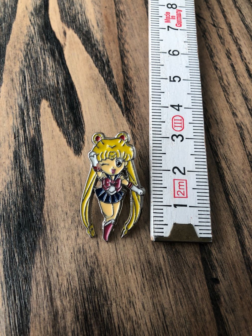 Placchette & Badge: Pin Anstecker Brosche Sailor Moon – Nuovo (secondo la descrizione) da Berg am Irchel venduto da Zweiti_Chance 1