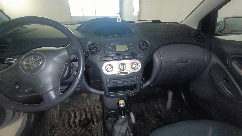 Automobili: Toyota Yaris  – Usato da Engelburg venduto da Ste_Zaugg 1