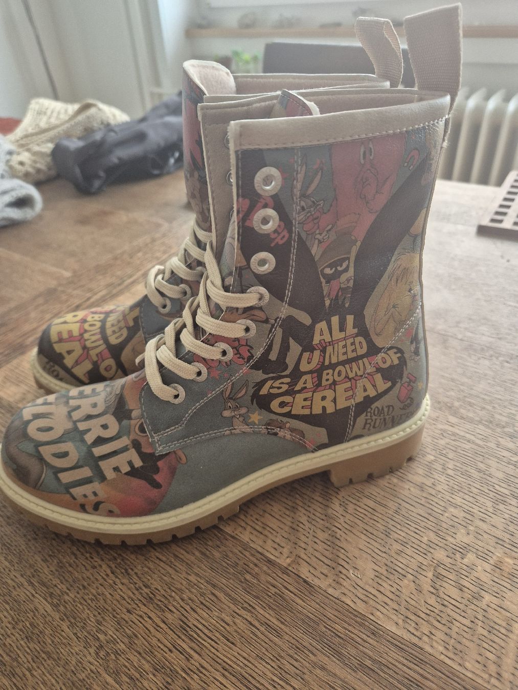 Scarpe da uomo: Stiefel Looney Tunes – Nuovo (secondo la descrizione) da Bern venduto da cfc3 2