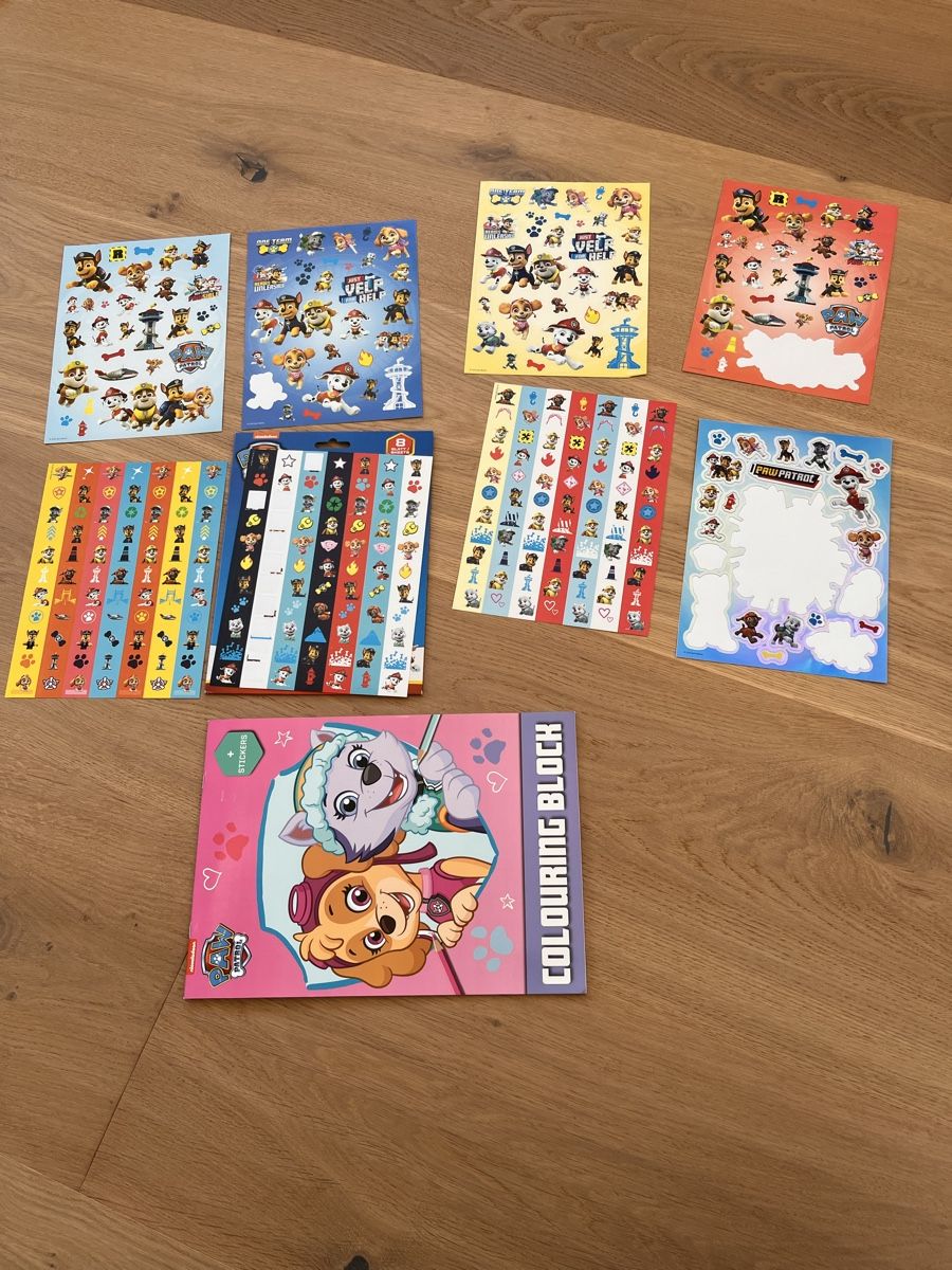Aufkleber: Paw Patrol Malblock und Sticker – Gebraucht aus Tagelswangen von PhilipH01