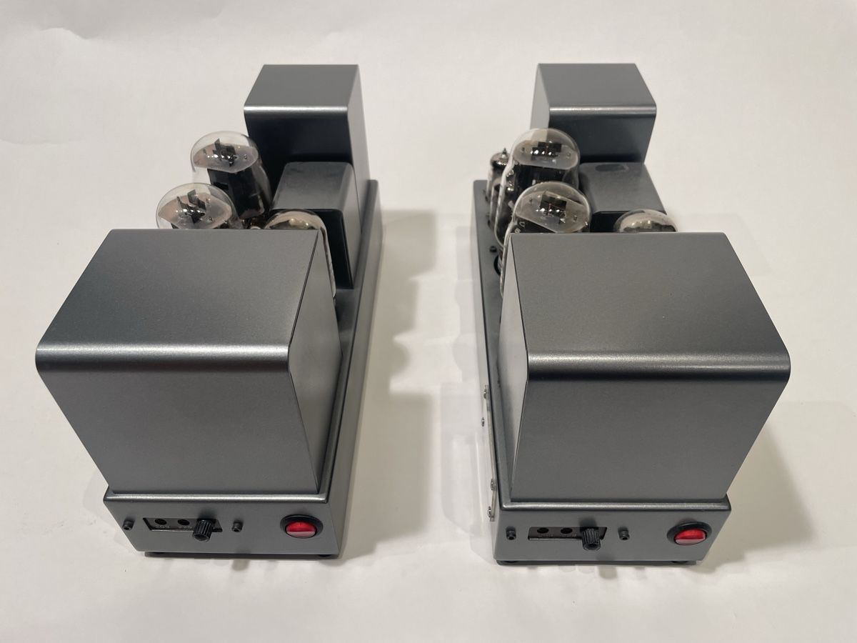 Quad Amplificatori: Quad II Röhren Endstufen – Usato da Zollikon venduto da Dynaphon 4