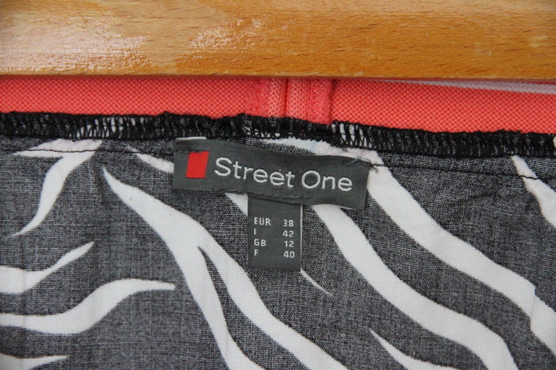 Gonne: Jupe  / Rock, Grösse 38, Street One – Usato da Nesselnbach venduto da ubourson 3