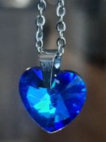 Halskette mit blauem Herzanhänger, neuwertig, Top Zustand!