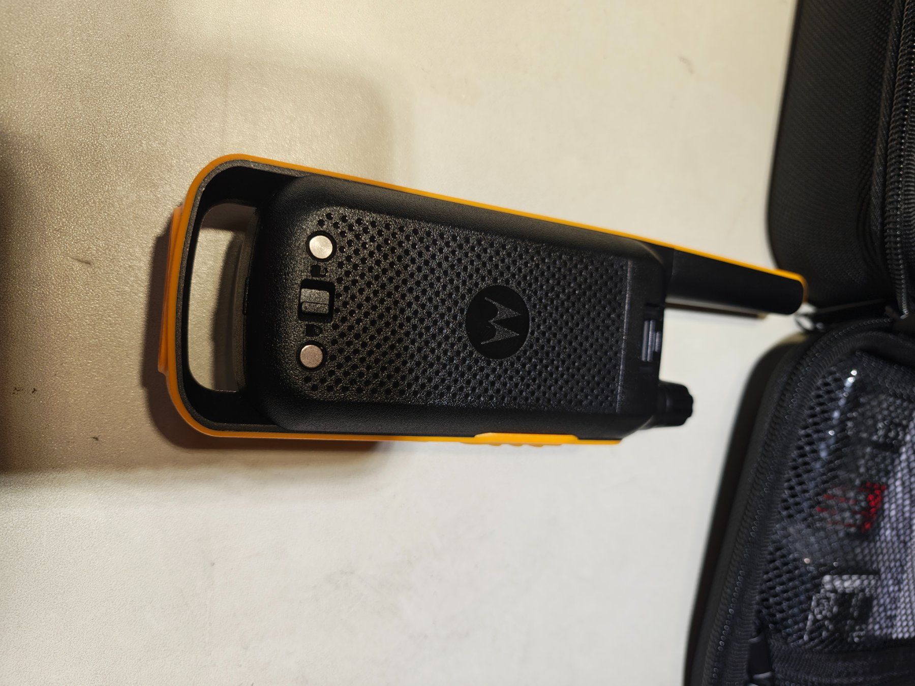 Motorola Radiocomunicazione: Motorola TLKR T82 extreme – Nuovo e nell'imballaggio originale da Gwatt (Thun) venduto da swissmidge 3