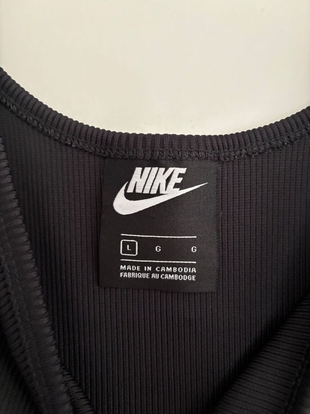 Nike Top: Trägertop von Nike – Usato da Büsserach venduto da vimeco.43 1