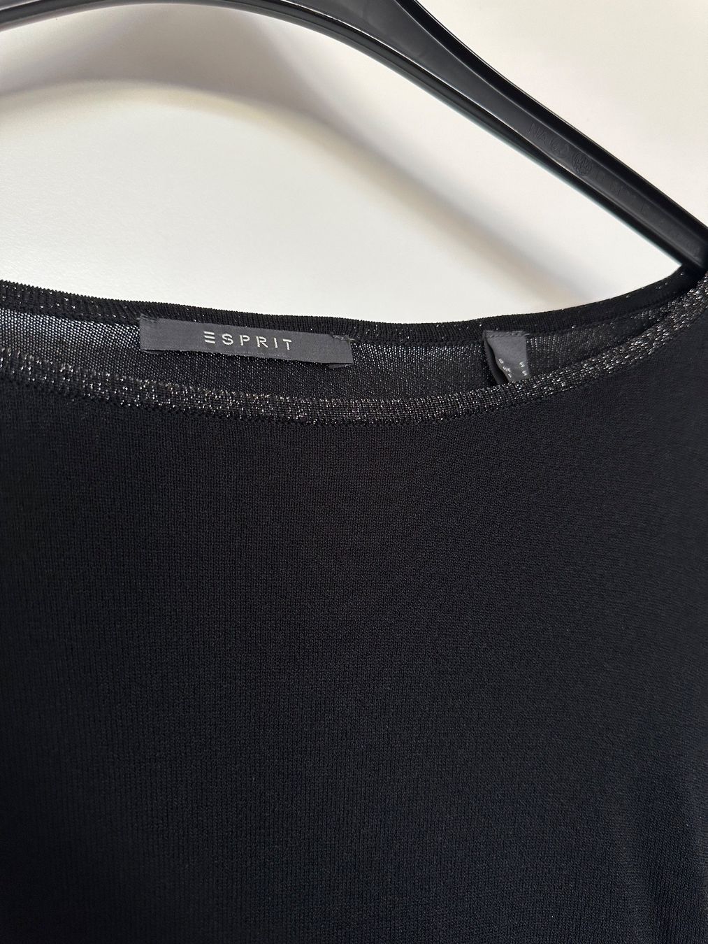 Esprit Maglioni & Felpe: Esprit Pullover mit Glitzer-Rand - S/M - NEU! – Nuovo (secondo la descrizione) da Pfäffikon SZ venduto da ansyyy 2
