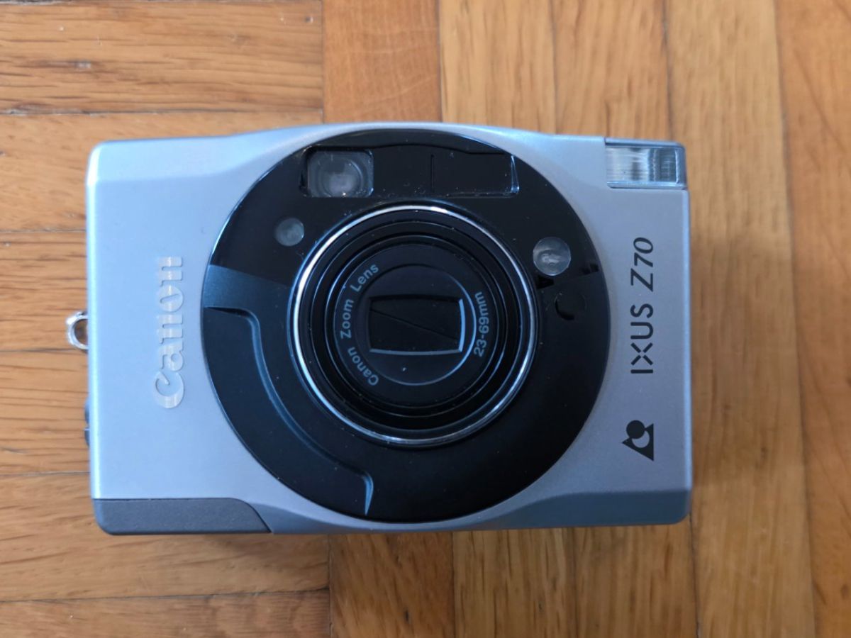 Canon Kamera: Canon Ixus Z70 Digitalkamera – Defekt aus Dorf von Echo_Elements