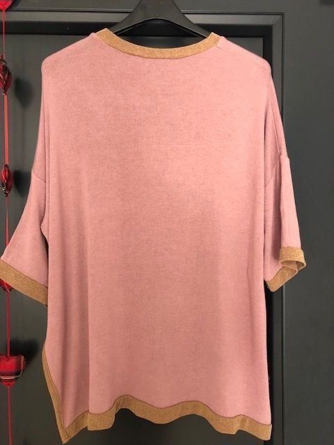 Canottiere & Pantaloni: Maglia rosa e dorata Mis.L – Usato da Davesco-Soragno venduto da dvf_7h6d 1
