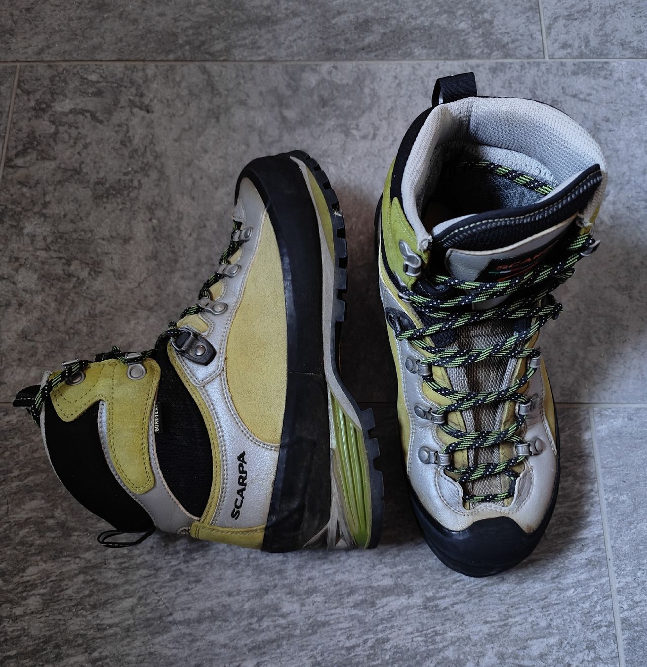 Scarpa Scarpe da donna: Wanderschuh von Scarpa Gr. 39 – Usato da Kandergrund venduto da Sam1818