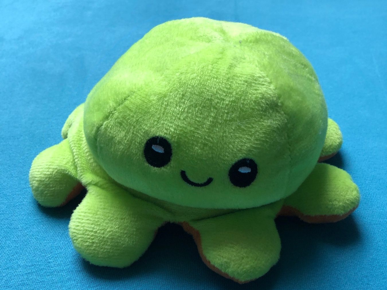 Giocattoli: Peluche réversible méduse - 20cm – Usato da Corcelles-près-Payerne venduto da CyndelleMaiwen