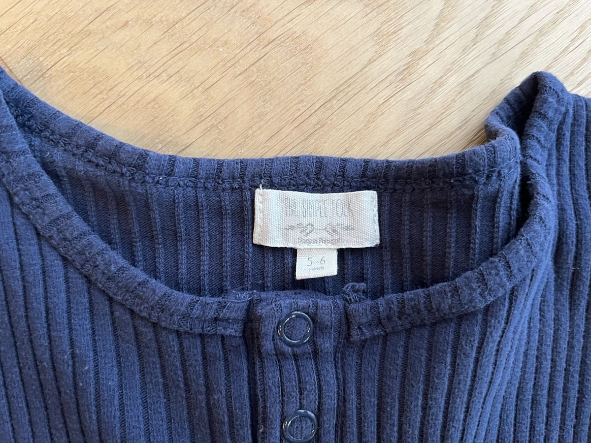 T-Shirts: The Simple Folk Shirt - Size 5-6 - Navy – Neu (gemäss Beschreibung) aus Planken von R4gskL7 1