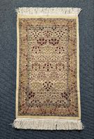 Hereke-Orientteppich, Seide, Top-Zustand