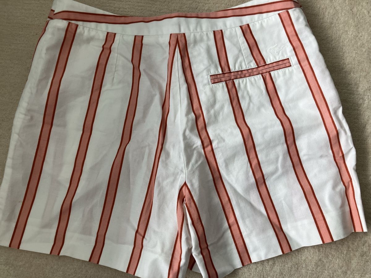Lacoste Pantaloni: Kurze Shorts von Lacoste – Usato da Zürich venduto da Lilua78 1