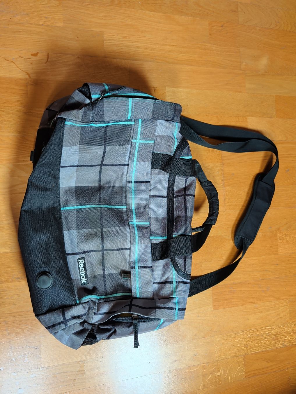 Reebok Sacs: Duffel Bag checked pattern used – D'occasion à Zug par Gmask 2