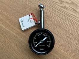 Manometer / Reifendruckgerät von Chopard