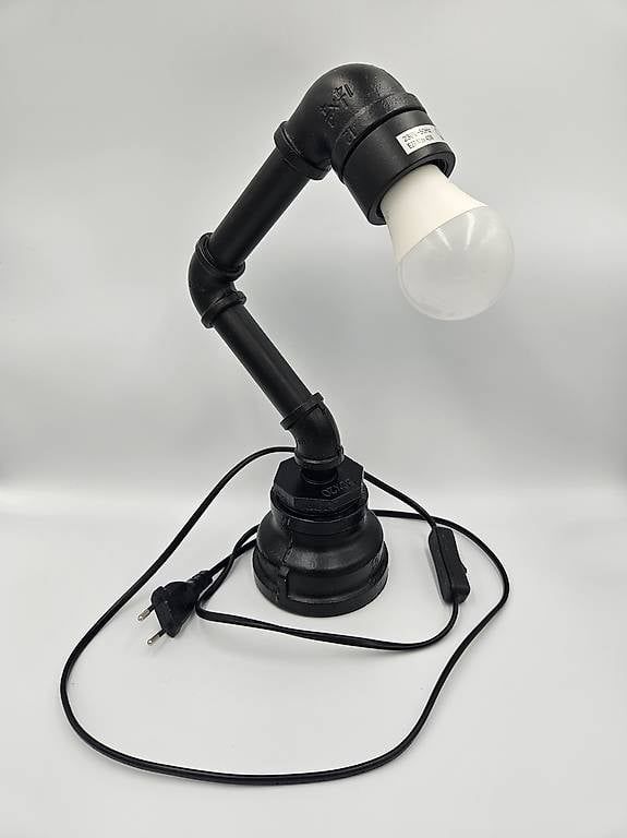 Lampade: Stehlampe Schwarz Vintage – Usato da Buchs ZH venduto da rit_s6kv