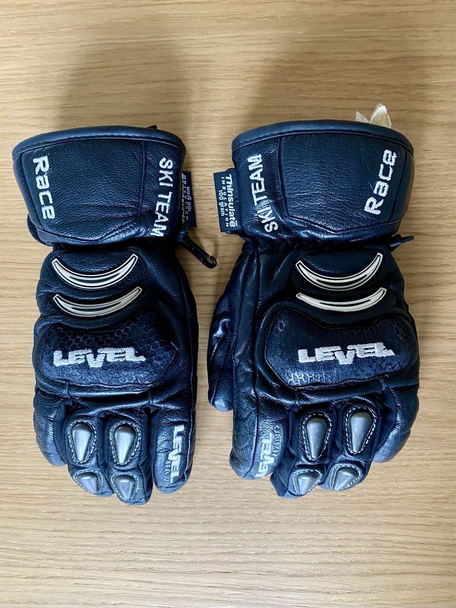Gants & mitaines : Level Junior Ski Gloves – D'occasion à Adliswil par enr_r9rl
