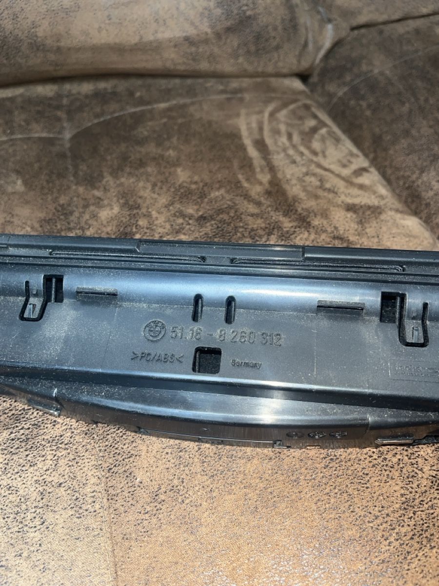 BMW Alle Autoersatzteile: Brillenfach Bmw E46 – Gebraucht aus Villmergen von flo_dd5t 1